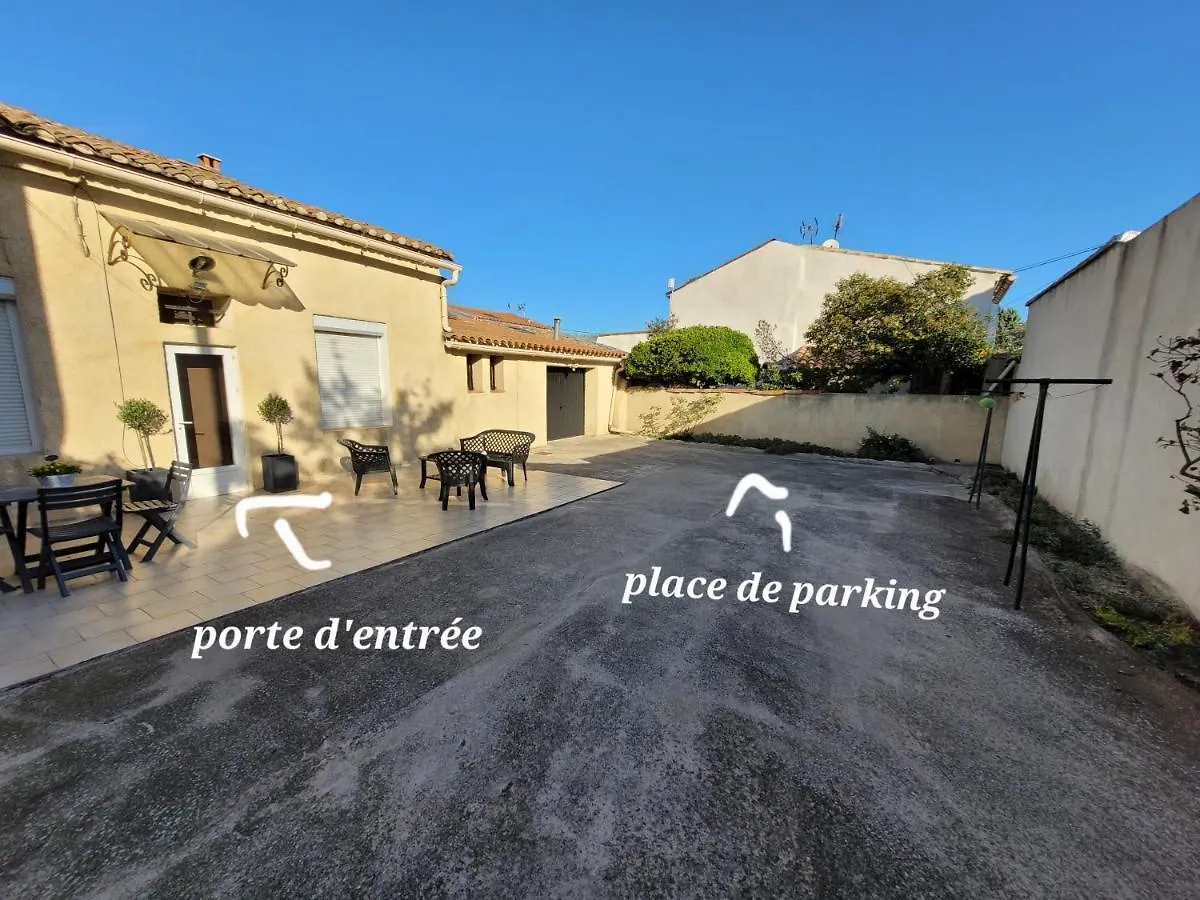 Adorable Maison En Plein Coeur Du Village. Bouc-Bel-Air Francie
